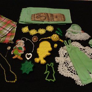 BRAT SUMMER VINTAGE FARM LINENS FABRIC JEWELRY DOLL IT ETC LOT 19